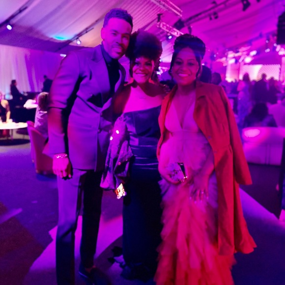 Meet your Posher, Tamela - Picture 3 of 3